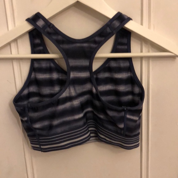 Sports bra - Picture 3 of 5